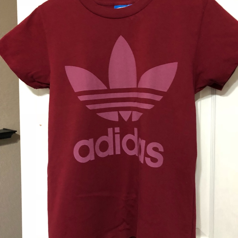 Adidas t-shirt